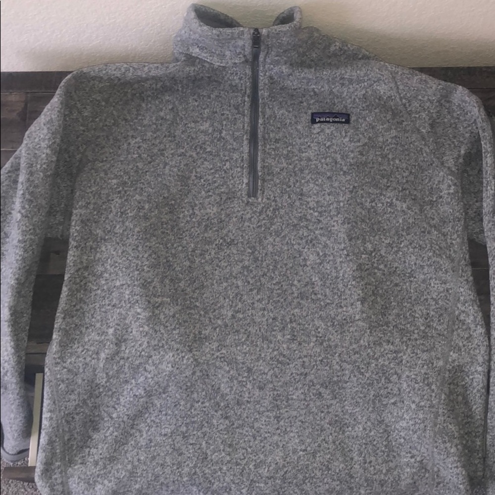 Patagonia, quarter zip pull over